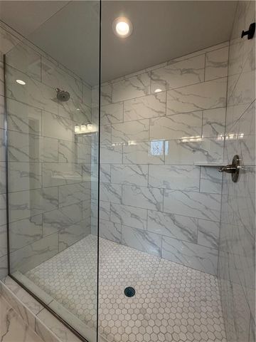 22698 W 87th Street, Lenexa, KS 66227