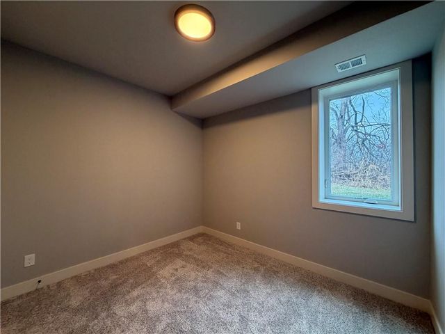 22698 W 87th Street, Lenexa, KS 66227