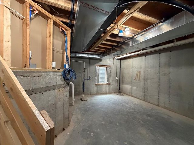 22698 W 87th Street, Lenexa, KS 66227