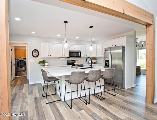 112 Magens Way, Cedar Point, NC 28584