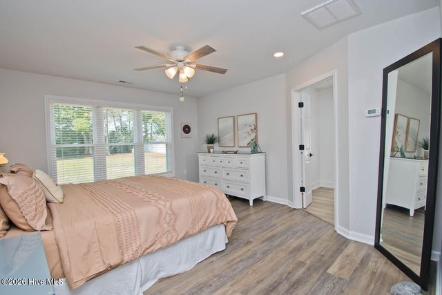 112 Magens Way, Cedar Point, NC 28584