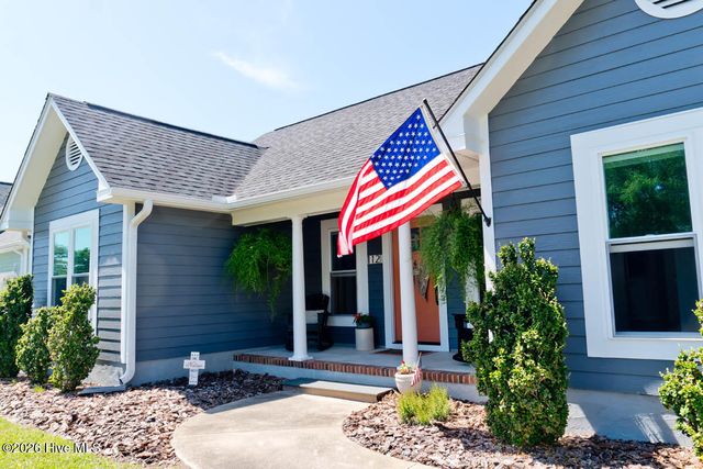 112 Magens Way, Cedar Point, NC 28584