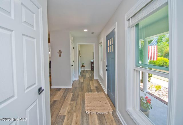 112 Magens Way, Cedar Point, NC 28584