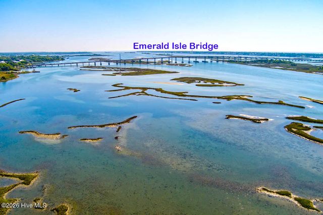 112 Magens Way, Cedar Point, NC 28584