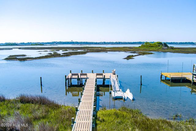 112 Magens Way, Cedar Point, NC 28584