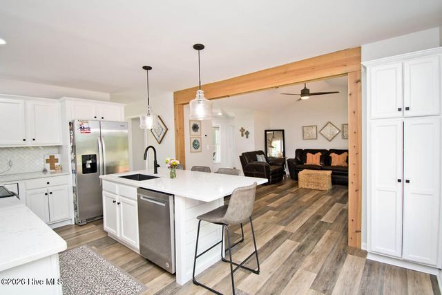 112 Magens Way, Cedar Point, NC 28584