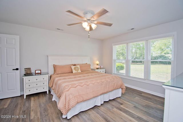 112 Magens Way, Cedar Point, NC 28584