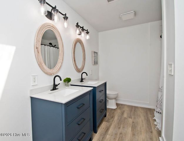 112 Magens Way, Cedar Point, NC 28584