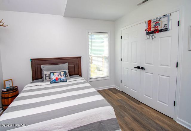 112 Magens Way, Cedar Point, NC 28584