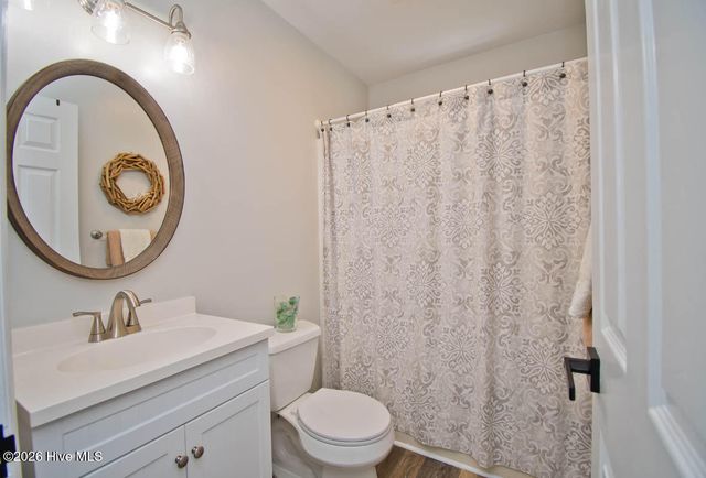 112 Magens Way, Cedar Point, NC 28584