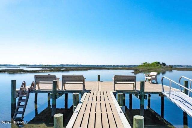 112 Magens Way, Cedar Point, NC 28584