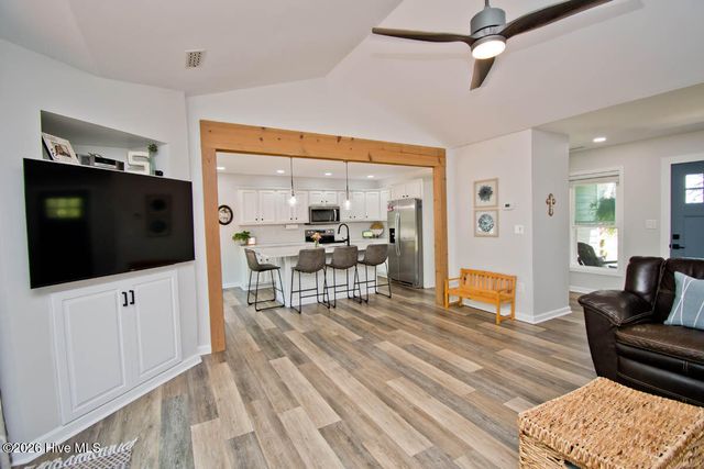 112 Magens Way, Cedar Point, NC 28584