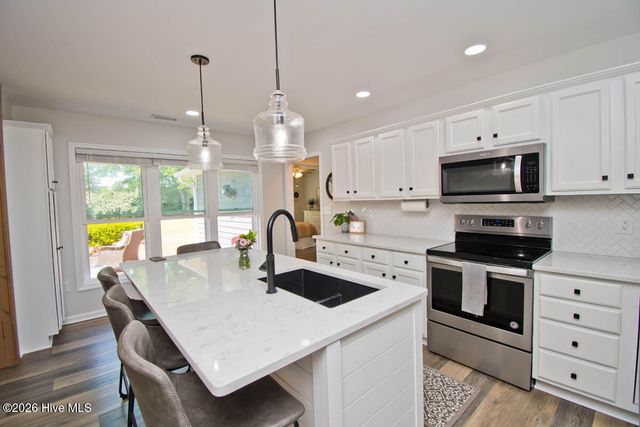 112 Magens Way, Cedar Point, NC 28584