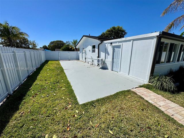 15715 SW 302nd Ter, Homestead, FL 33033