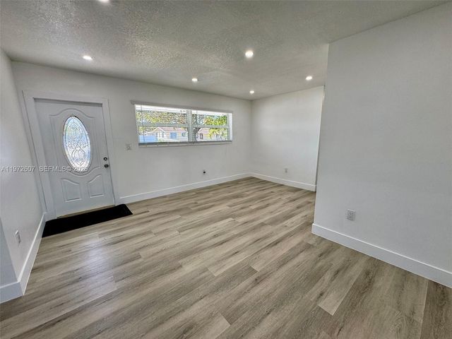 15715 SW 302nd Ter, Homestead, FL 33033