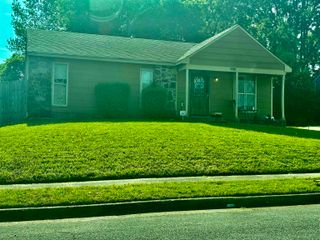 4376 HOWARDCREST DR, Memphis, TN 38128