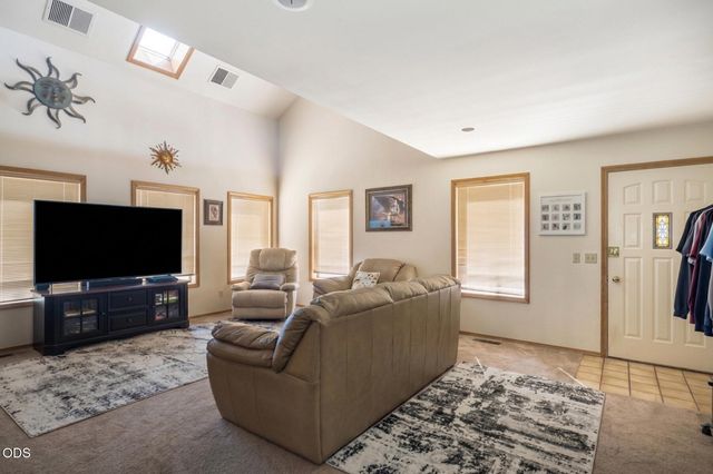 52511 Antler Lane, La Pine, OR 97739
