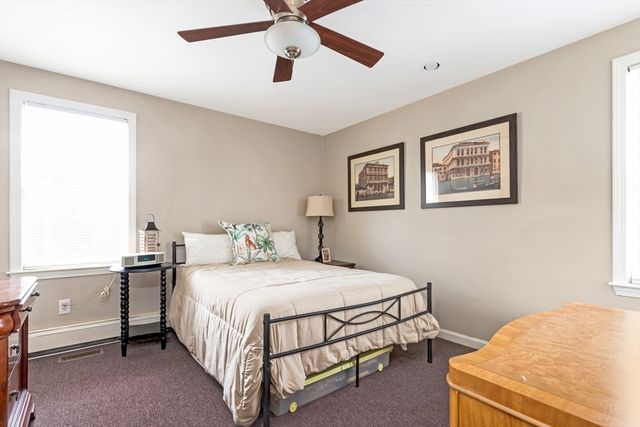 260 Shag Bark Rd, Taunton, MA 02780