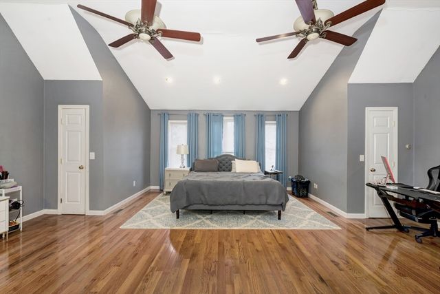 260 Shag Bark Rd, Taunton, MA 02780