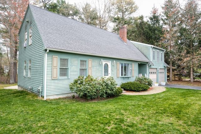 260 Shag Bark Rd, Taunton, MA 02780
