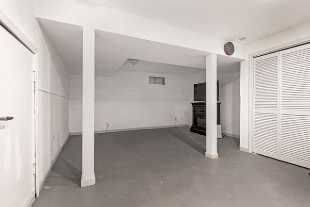 260 Shag Bark Rd, Taunton, MA 02780