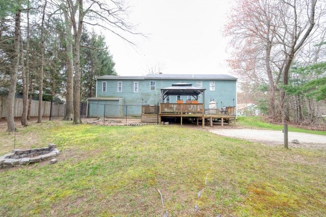 260 Shag Bark Rd, Taunton, MA 02780