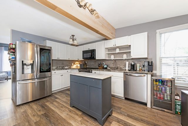 260 Shag Bark Rd, Taunton, MA 02780