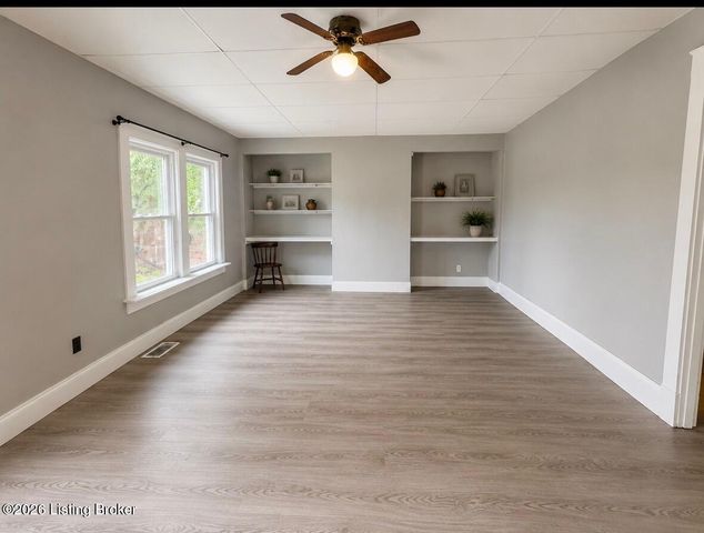 2745 Bank St, Louisville, KY 40212
