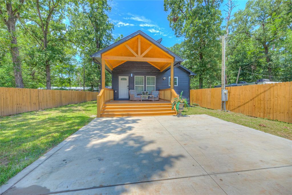 193 Alibi Lane, Livingston, TX 77351