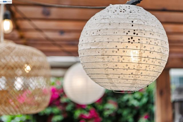 1129 Clarke Ln, Alameda, CA 94502