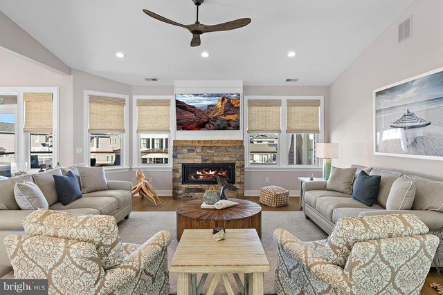 316 LIBERTY AVE, Beach Haven, NJ 08008