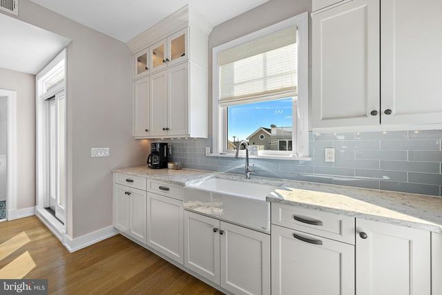 316 LIBERTY AVE, Beach Haven, NJ 08008