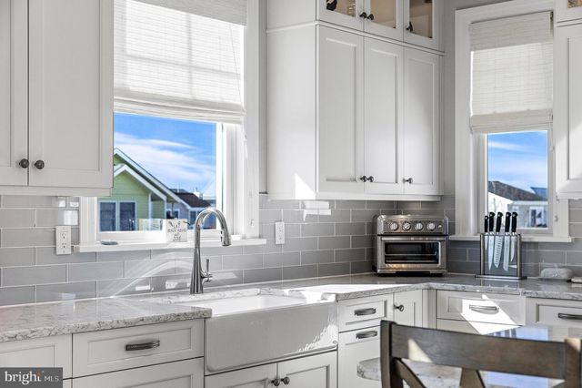 316 LIBERTY AVE, Beach Haven, NJ 08008