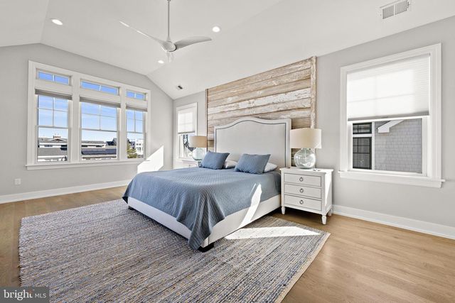 316 LIBERTY AVE, Beach Haven, NJ 08008