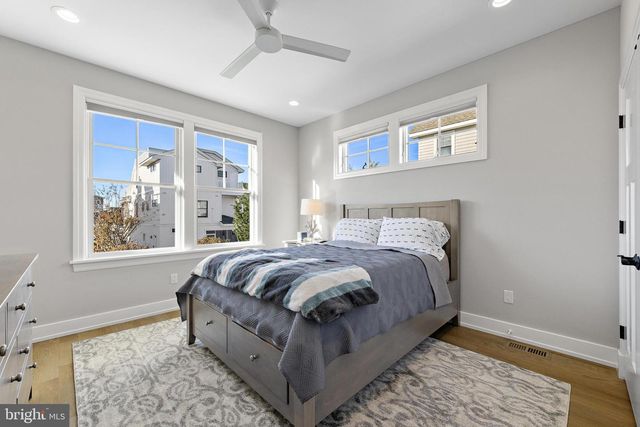 316 LIBERTY AVE, Beach Haven, NJ 08008