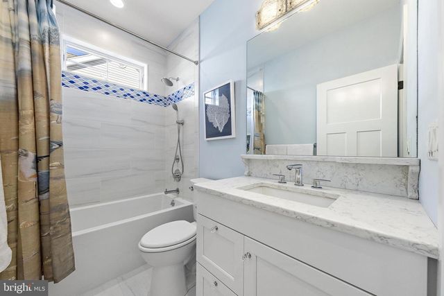 316 LIBERTY AVE, Beach Haven, NJ 08008