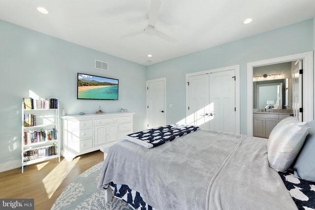 316 LIBERTY AVE, Beach Haven, NJ 08008