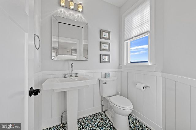 316 LIBERTY AVE, Beach Haven, NJ 08008