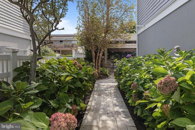 316 LIBERTY AVE, Beach Haven, NJ 08008