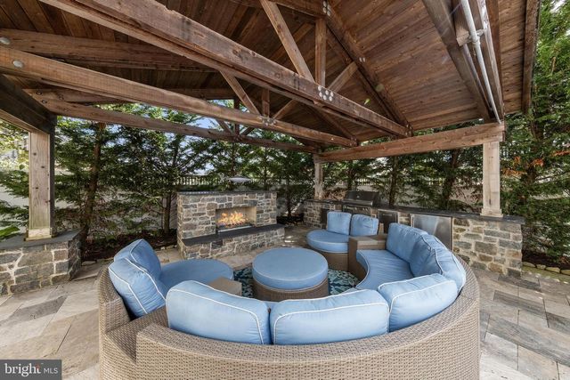 316 LIBERTY AVE, Beach Haven, NJ 08008