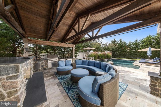 316 LIBERTY AVE, Beach Haven, NJ 08008