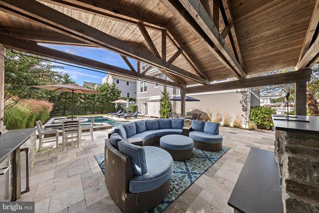 316 LIBERTY AVE, Beach Haven, NJ 08008