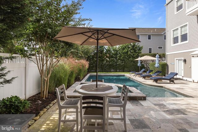 316 LIBERTY AVE, Beach Haven, NJ 08008