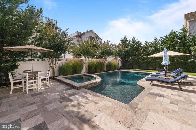 316 LIBERTY AVE, Beach Haven, NJ 08008