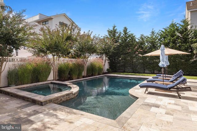 316 LIBERTY AVE, Beach Haven, NJ 08008