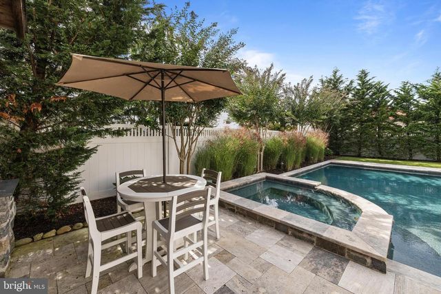 316 LIBERTY AVE, Beach Haven, NJ 08008