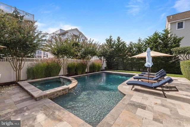 316 LIBERTY AVE, Beach Haven, NJ 08008