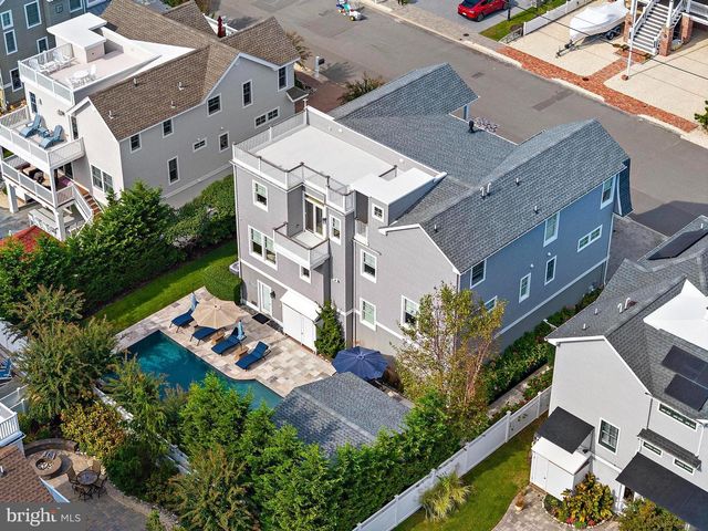 316 LIBERTY AVE, Beach Haven, NJ 08008