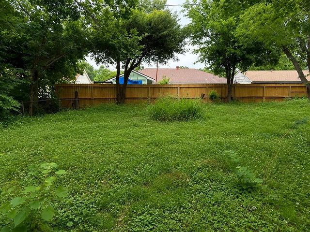 5822 Lyndhurst Drive, Houston, TX 77033