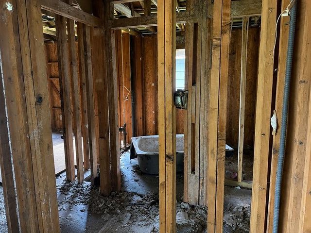 5822 Lyndhurst Drive, Houston, TX 77033